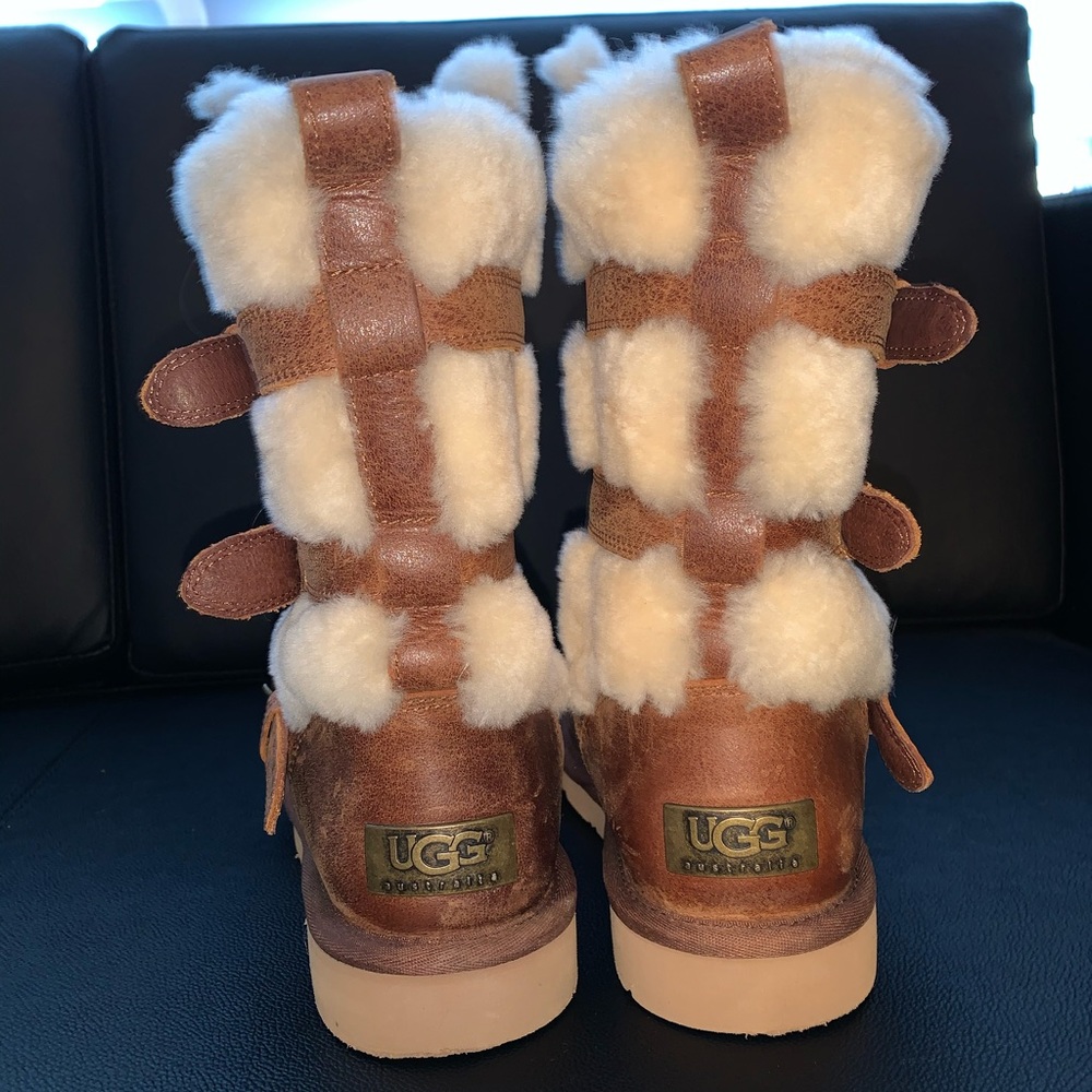 Ugg boots with buckle
